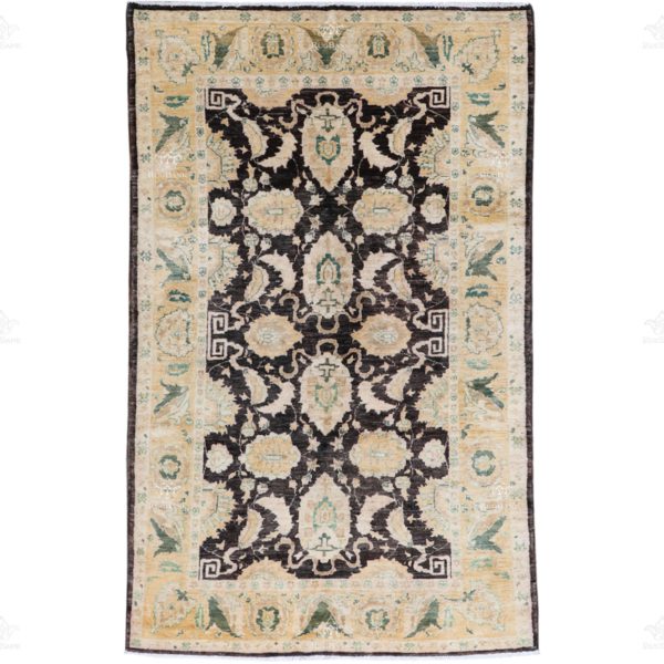 Pakistan | 5'4"×7'9"