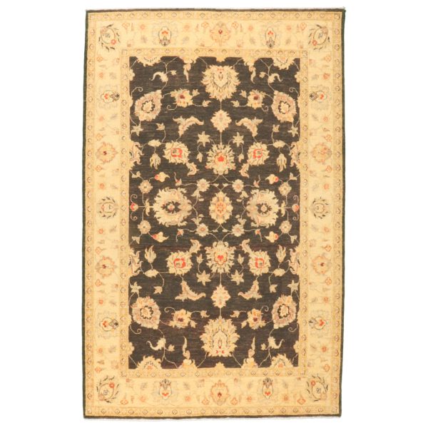 Pakistan | 5'9"×7'10"