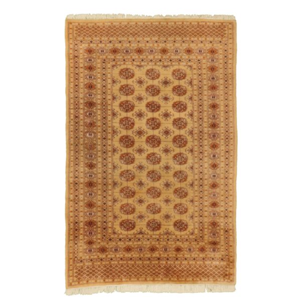 Pakistan | 4'2"×6'5"