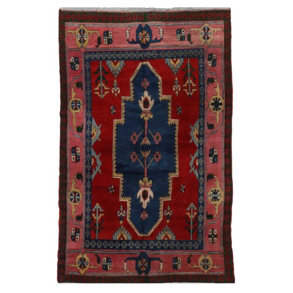 Armenia | 6'7"×10'3"