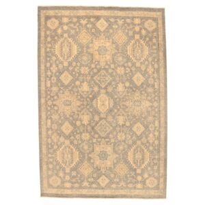 Pakistan | 8'1"×9'8"