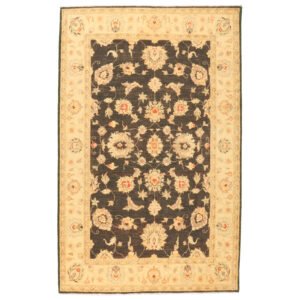 Pakistan | 5'9"×7'10"